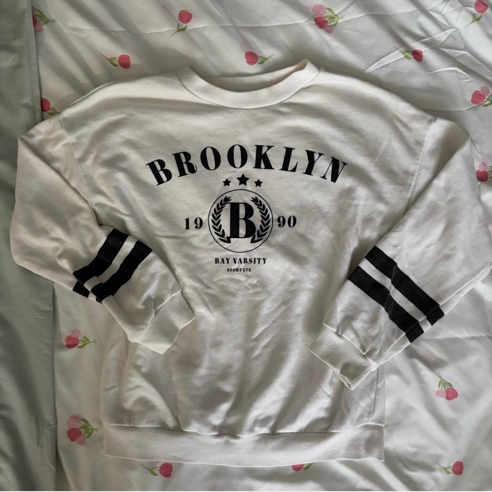H&M Brooklyn Graphic Sweatshirt